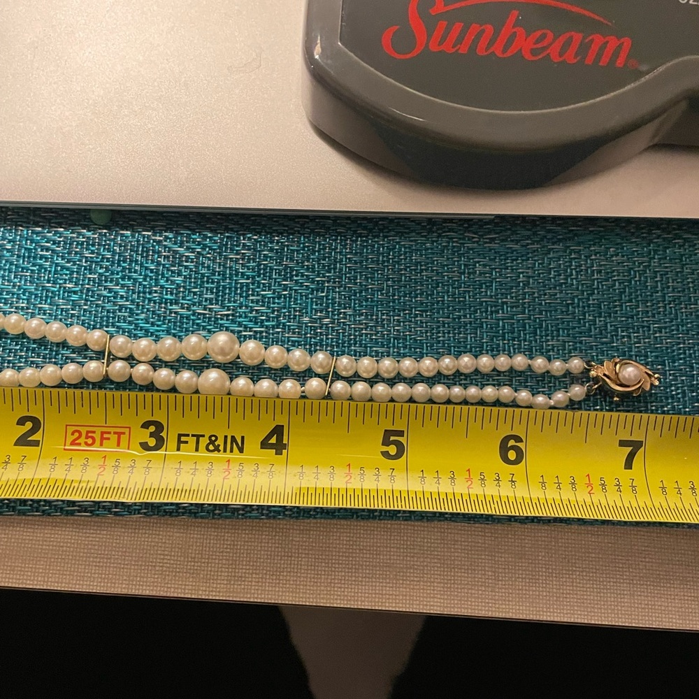 Vintage 14 k clasp pearl bracelet - Picture 9 of 9
